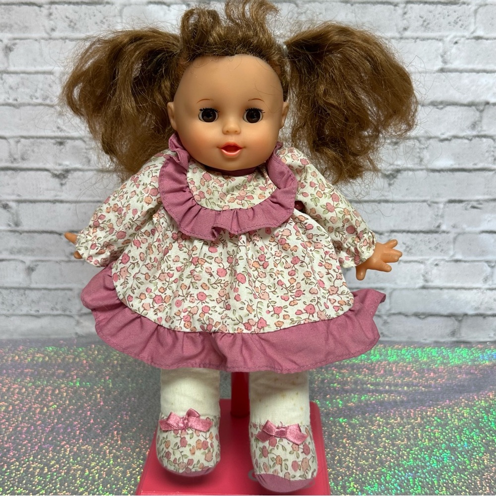 Baby Doll 12" Unimax 1995 Sleepy Eyes Brown Hair Eyes Dress Vintage READ